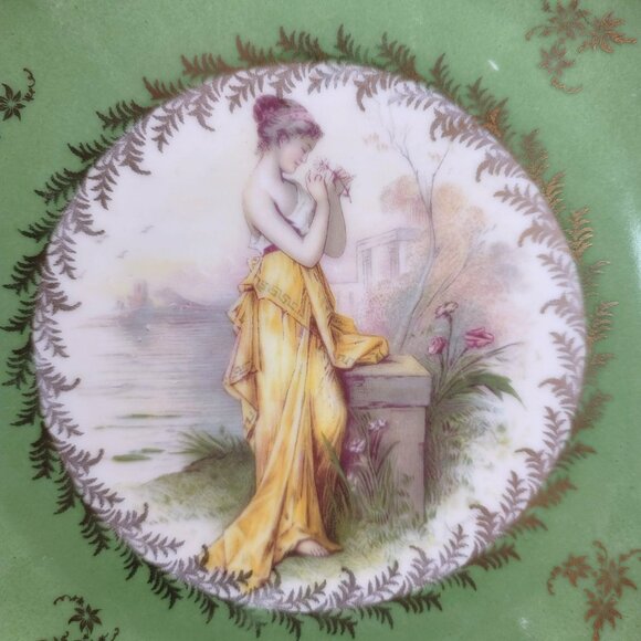 Vintage Platter RC Carmen Bavaria Crown Plate Woman in Garden Green Gold CR14 - Picture 5 of 10